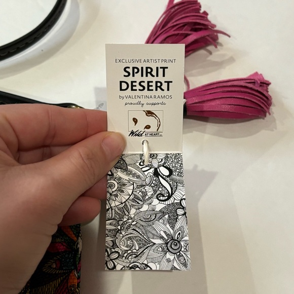 SAKROOTS NWT Artist Circle Rainbow Spirit Desert Polyester Adjustable Crossbody - Picture 7 of 8